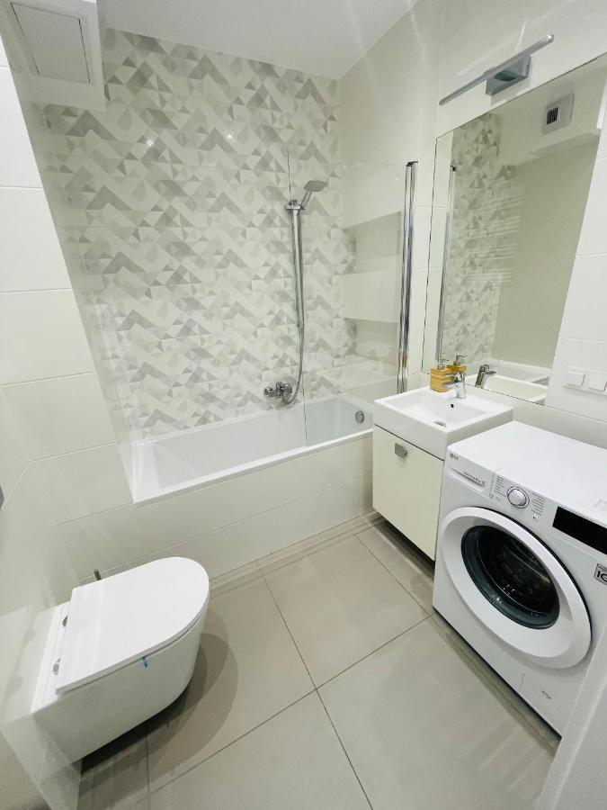 Apartament Arena Gdyniaアパートメント エクステリア 写真